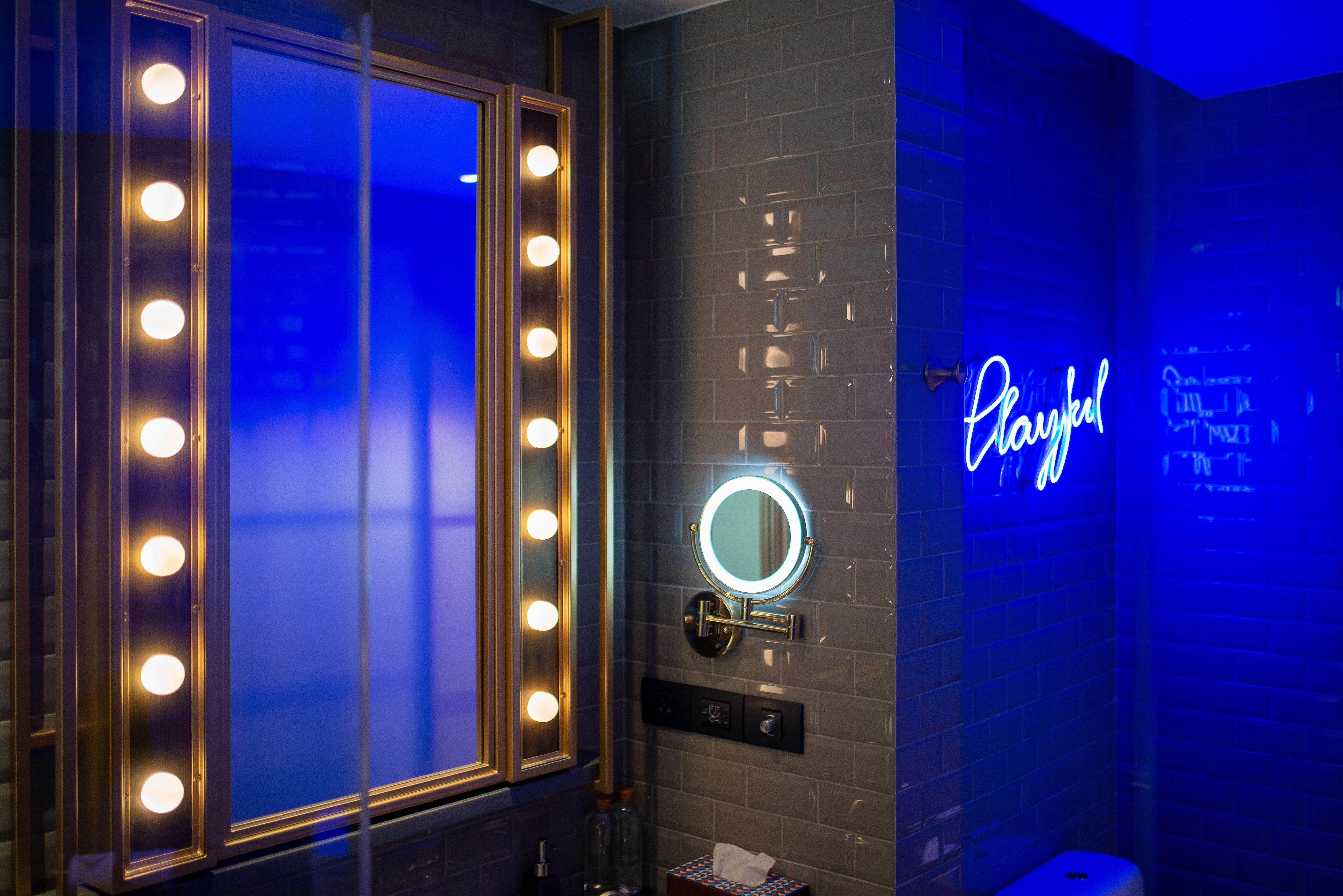 ホテル インディゴ プーケット パトン エクステリア 写真 The bathroom at Playful