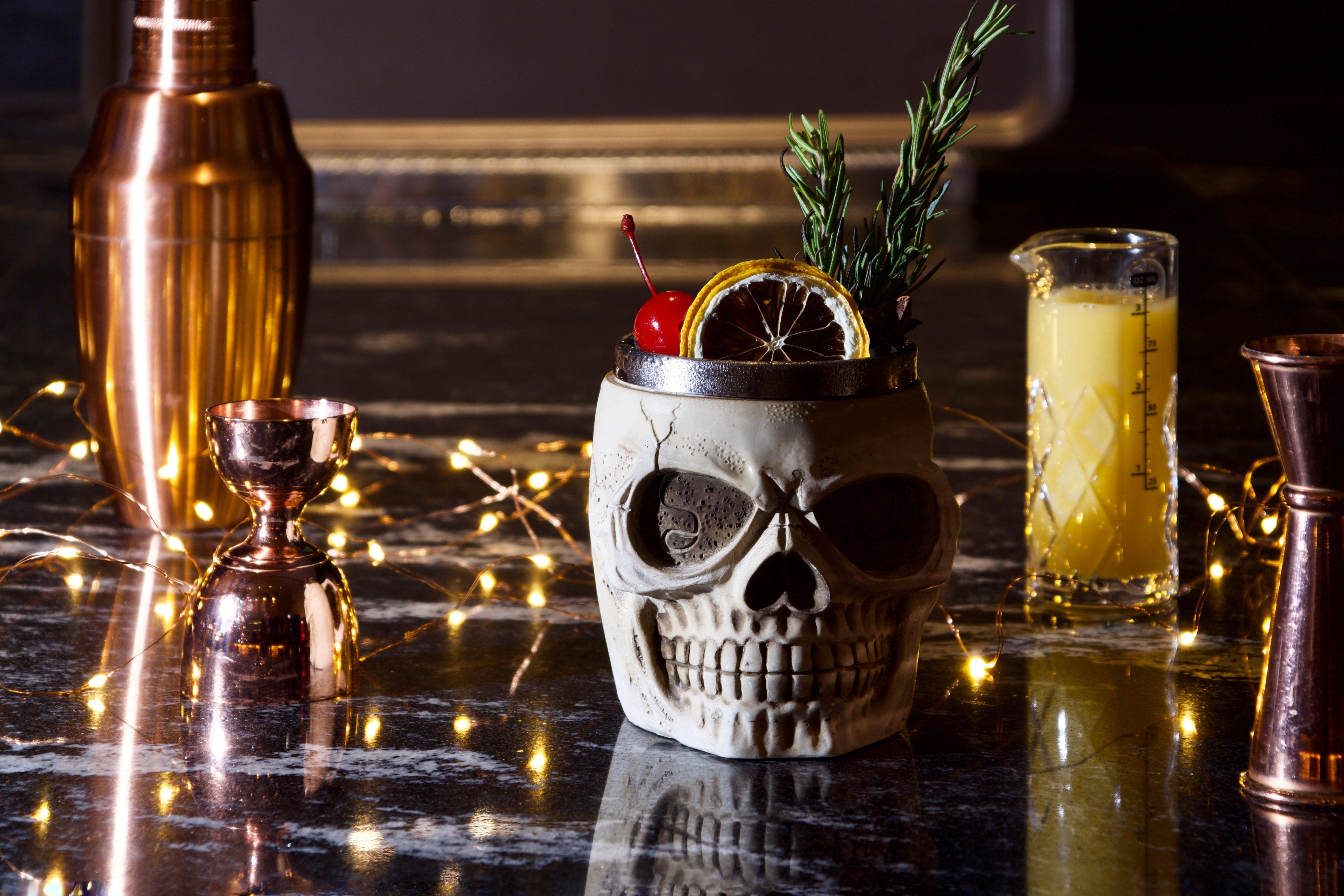 ホテル インディゴ プーケット パトン エクステリア 写真 A skull mug