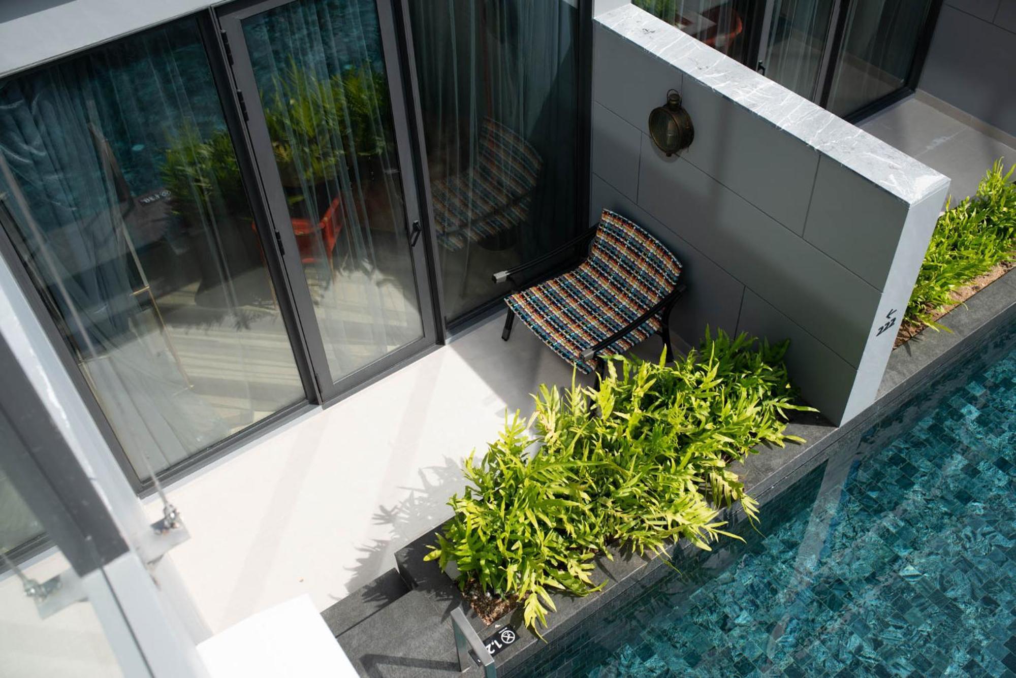 ホテル インディゴ プーケット パトン エクステリア 写真 A private pool at a landed property in Singapore