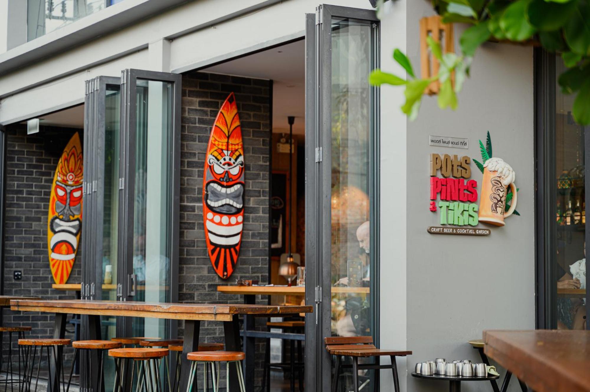 ホテル インディゴ プーケット パトン エクステリア 写真 The exterior of the bar
