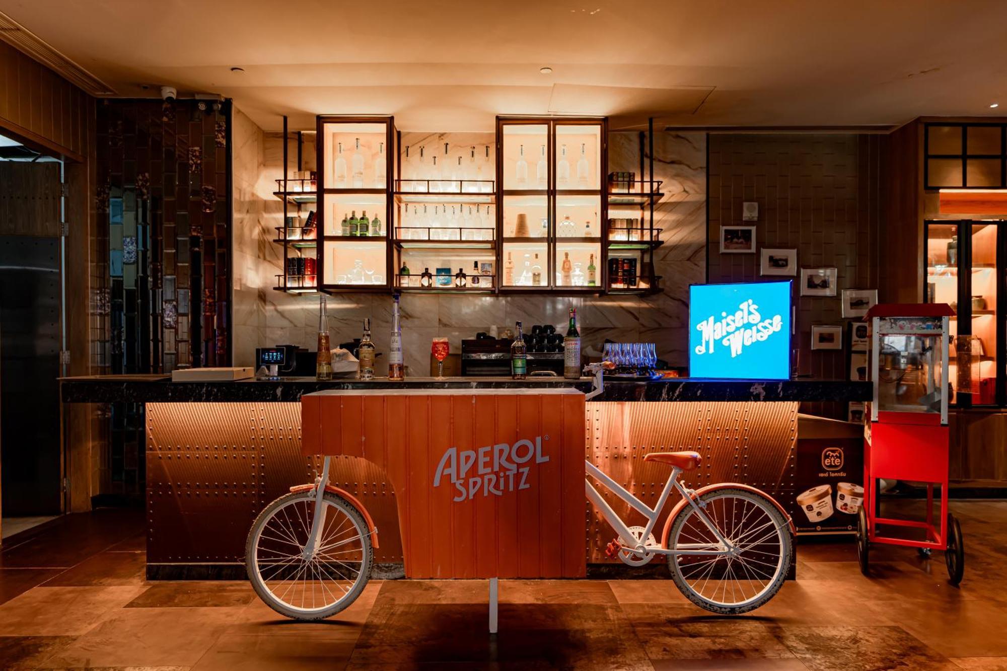 ホテル インディゴ プーケット パトン エクステリア 写真 Bicycle bar